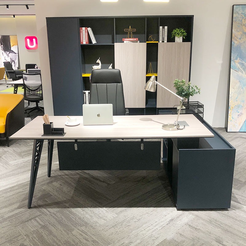 Офисный стол руководителя клас – обзор и цена Office Furniture Factory