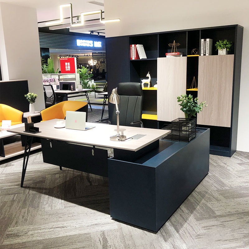 Офисный стол руководителя клас – обзор и цена Office Furniture Factory